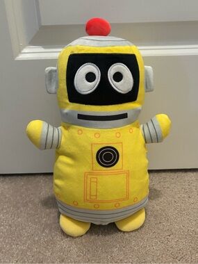 Yo! Gabba Gabba X Squishmallows HugMee Plex Yellow Robot Plush Stuffie
